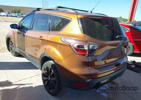 2017 Ford Escape Se z USA, uszkodzony, nr VIN 1FMCU0G9XHUA38552